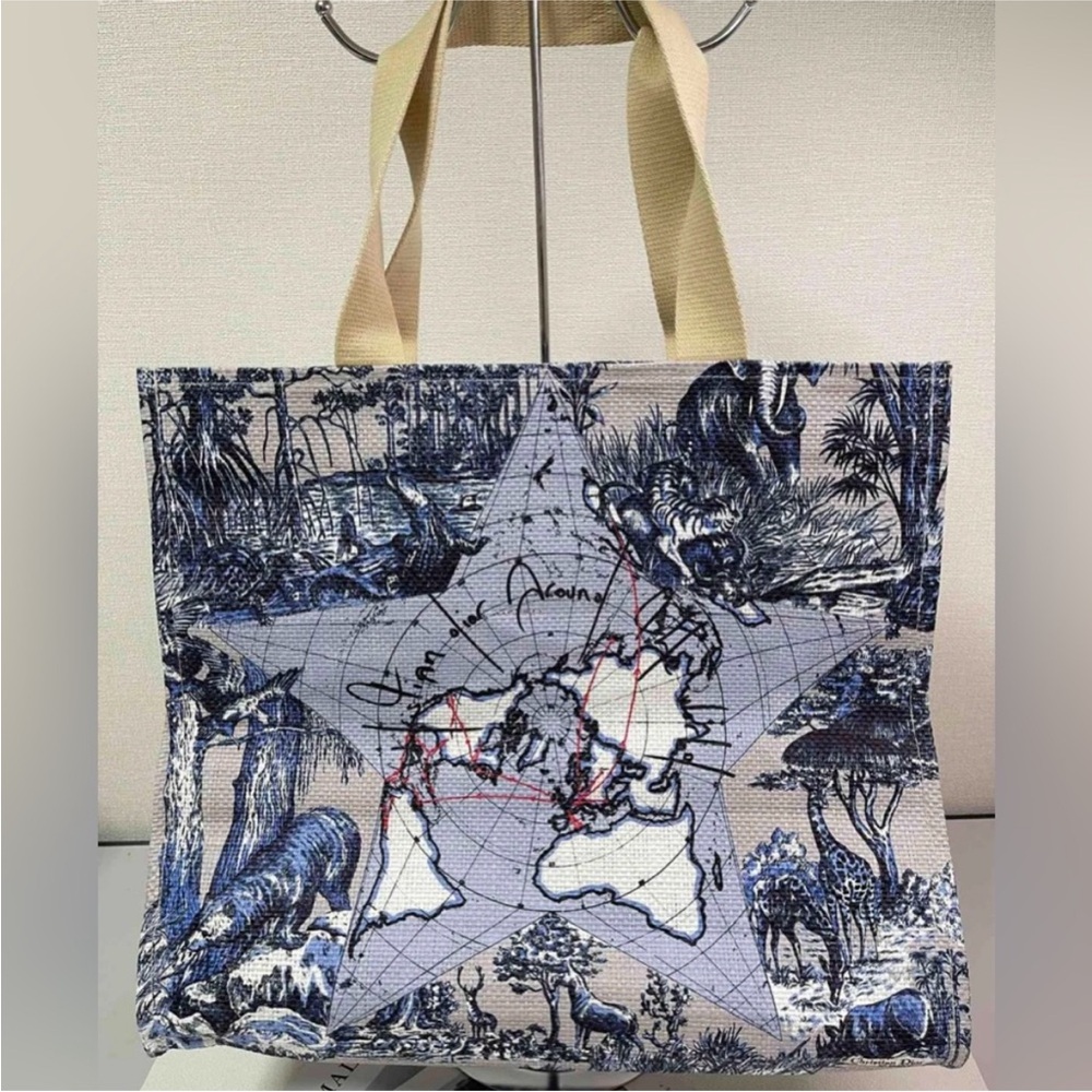Dior Gift Around The World Tote Bag - Picture 2 of 13